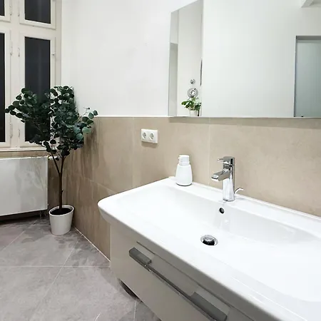 Design In Prenzlauer Berg - 79 Qm 아파트